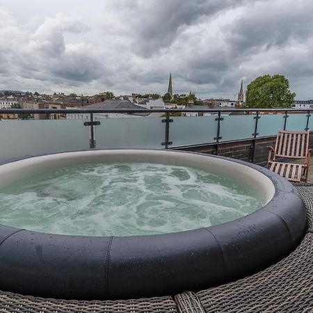 Central Penthouse With Hot Tub & Views 23 Cheltenham Exterior photo